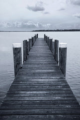 RLV811 - Pier Two - 12x18