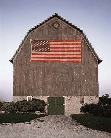 JG Studios JGS383 - JGS383 - American Barn - 12x16 Barn, Farm, Photography, American Flag, USA, Patriotic from Penny Lane